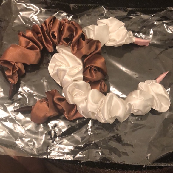 Brand new,Hair ruffle,free size,Fits all - Picture 6 of 9